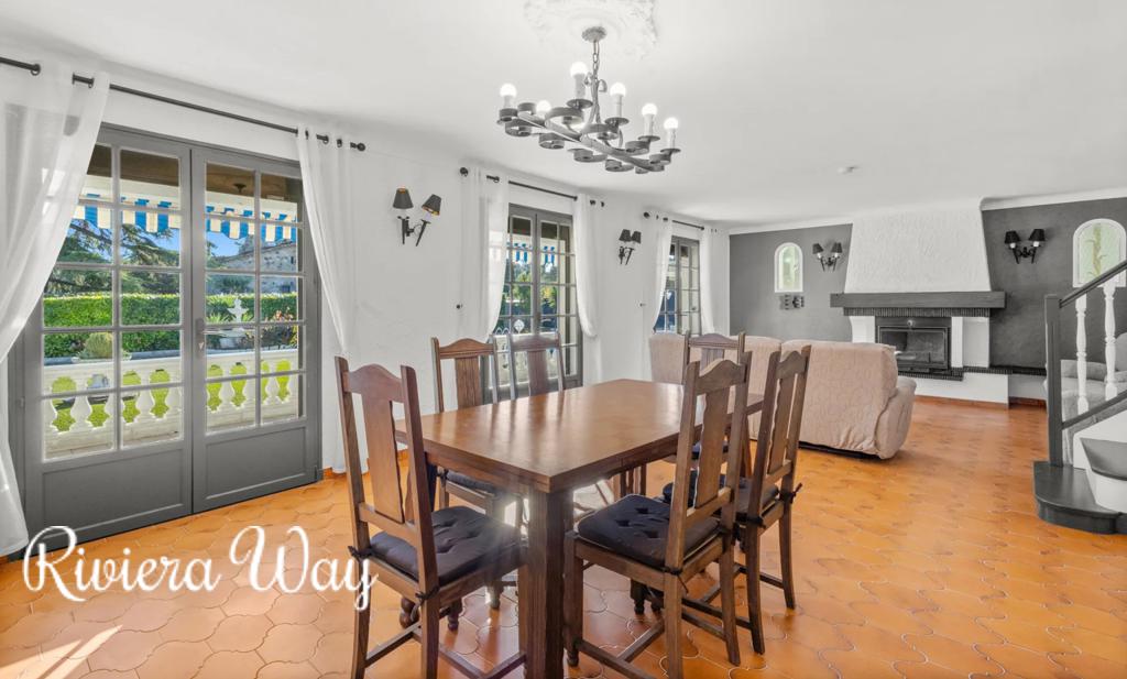 6 room villa in Mougins, photo #3, listing #105091560