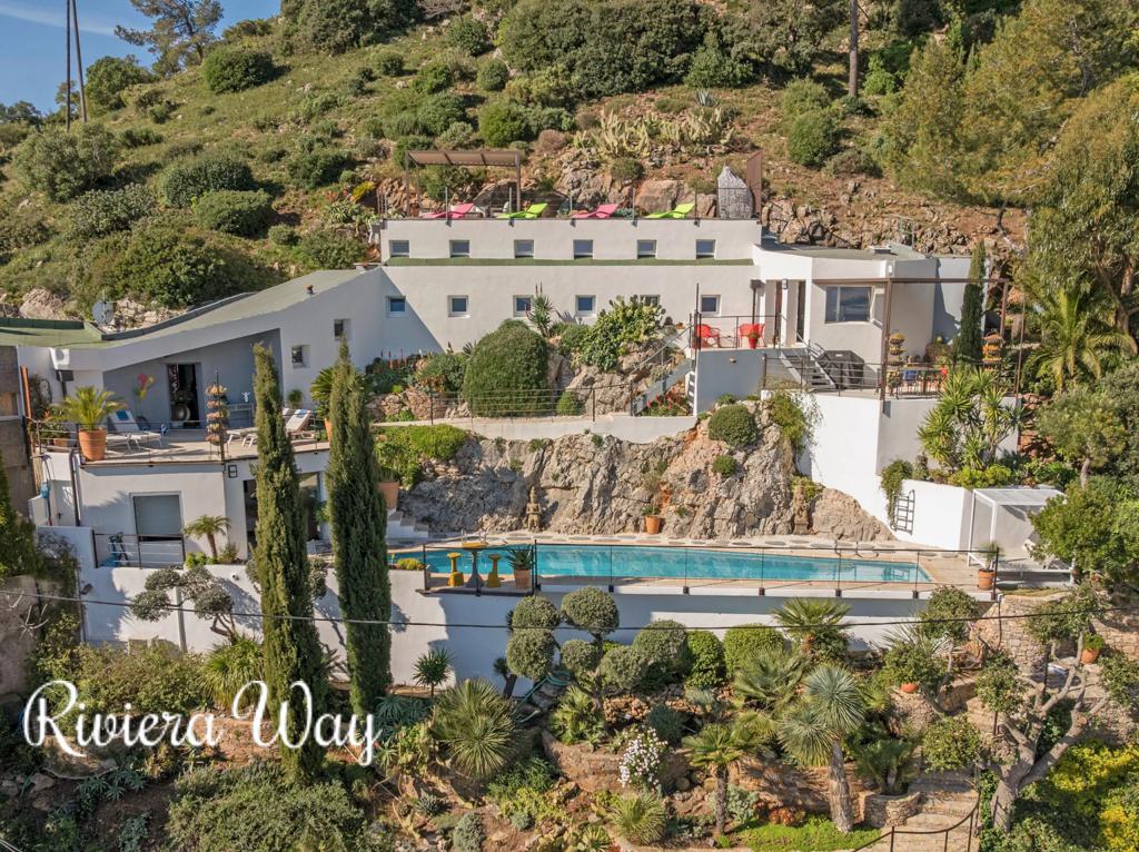 5 room villa in Hyères, photo #2, listing #105891786