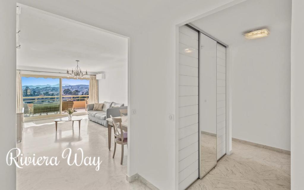 3 room apartment in Le Cannet, photo #4, listing #105917196
