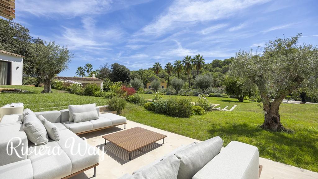 7 room villa in Mougins, photo #3, listing #106990674