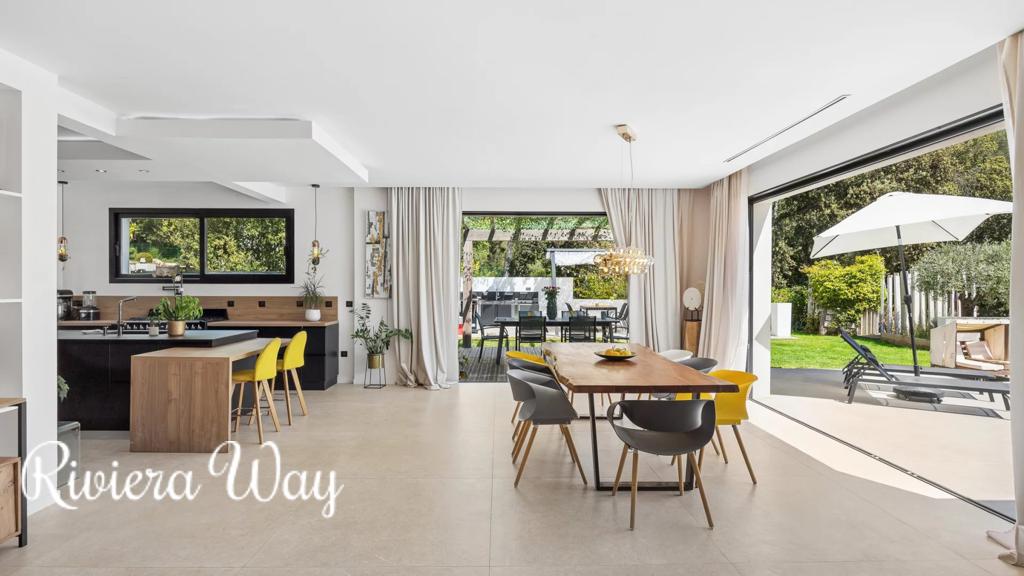 8 room villa in Roquefort-les-Pins, photo #7, listing #106276338