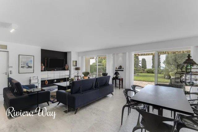 5 room apartment in Cannes, photo #5, listing #104334468