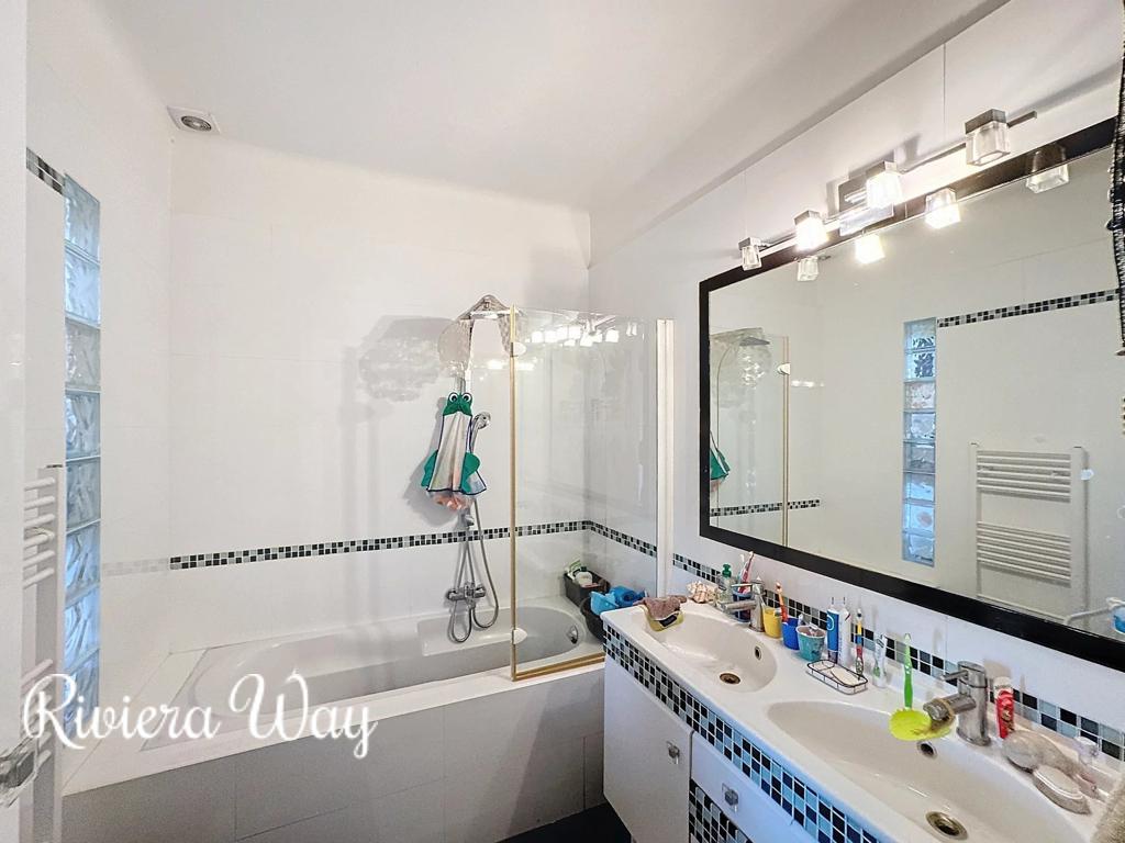 3 room apartment in Cannes, photo #1, listing #102099648