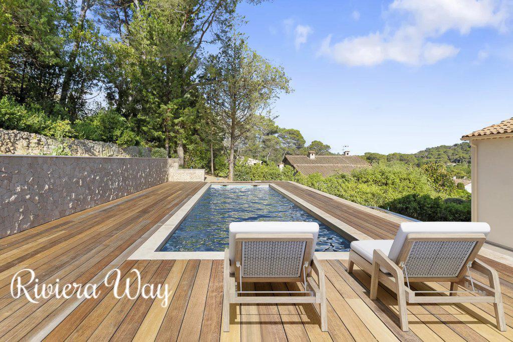 Villa in Mougins, 243 m², photo #1, listing #104271552