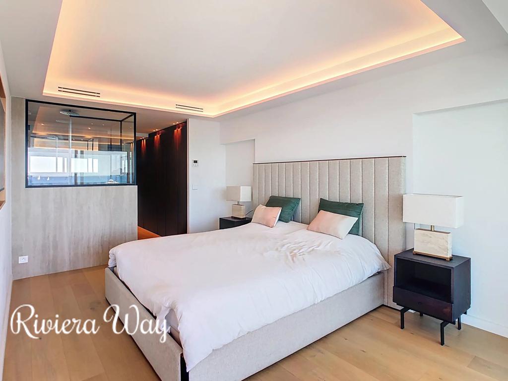 3 room apartment in Boulevard de la Croisette, photo #3, listing #104433084