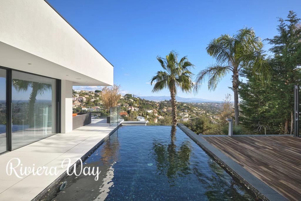 6 room villa in Cannes, photo #2, listing #107112600