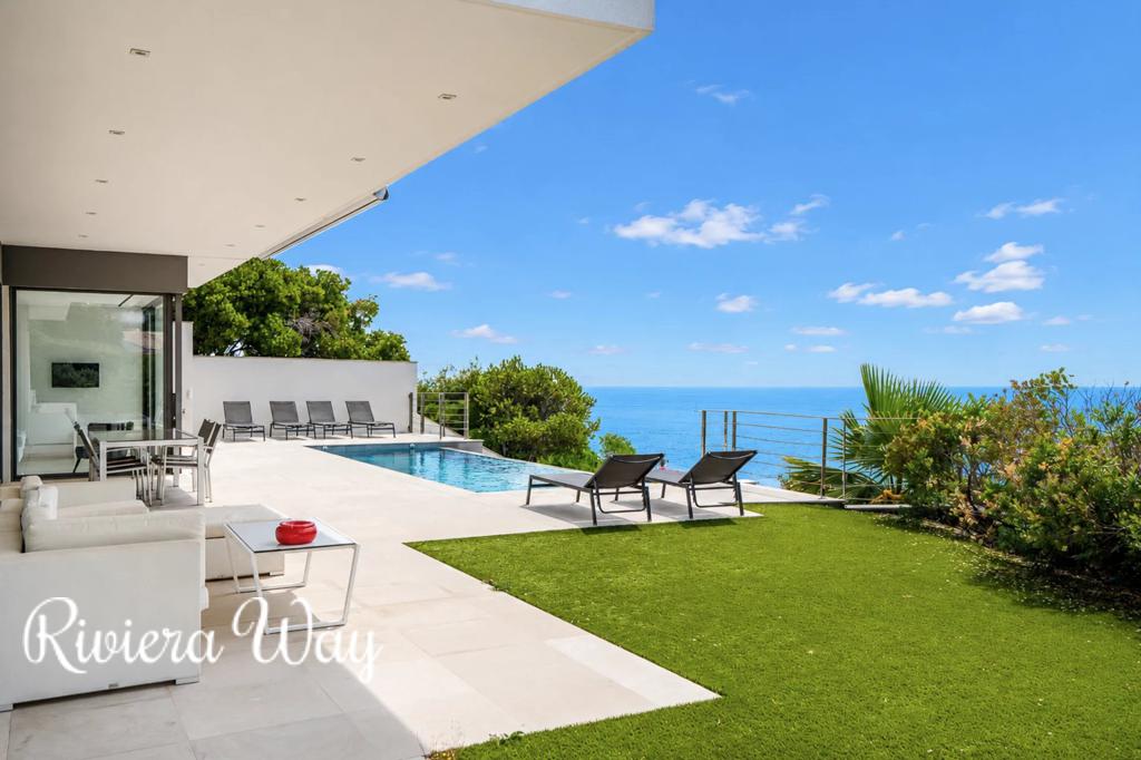5 room villa in Roquebrune-sur-Argens, photo #7, listing #106557276