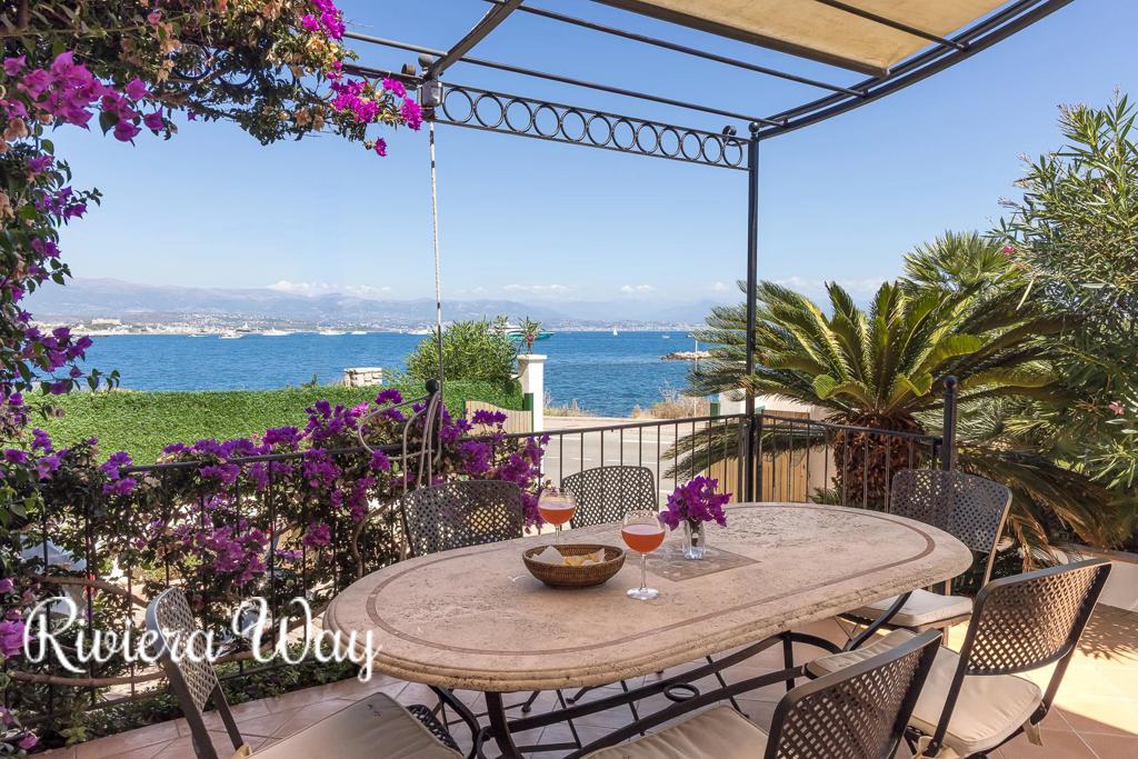 7 room villa in Cap d'Antibes, photo #10, listing #104489364