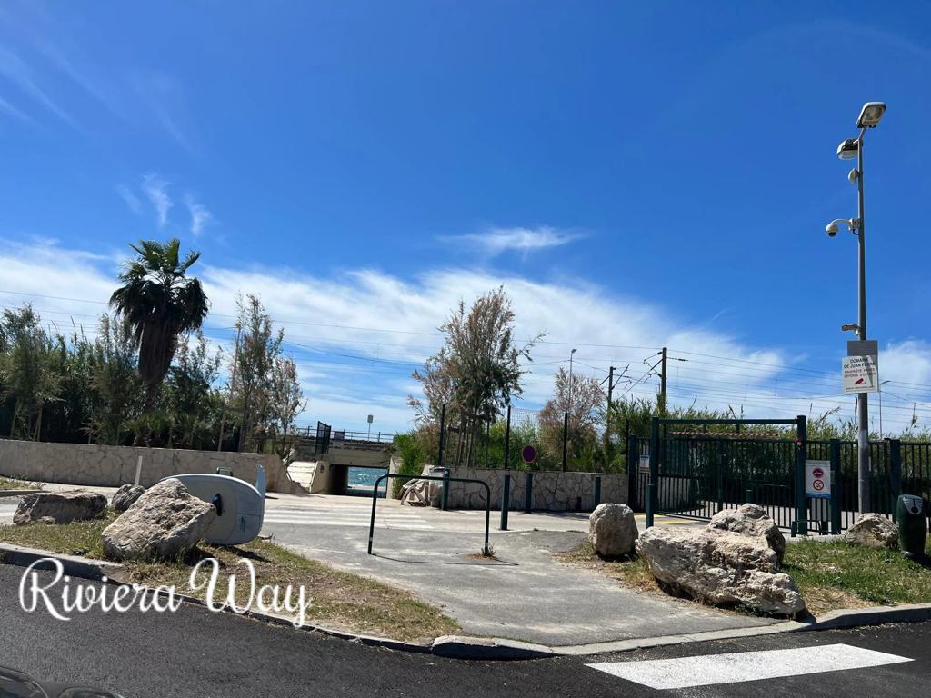 4 room new home in Antibes, photo #5, listing #106336272