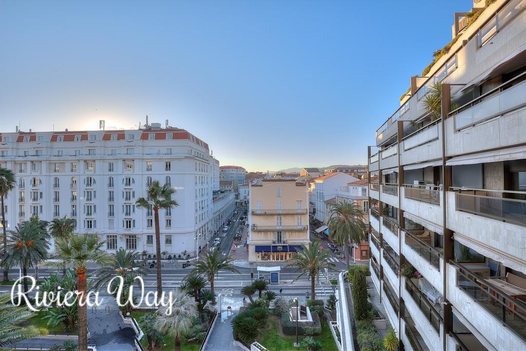 3 room apartment in Cannes, photo #7, listing #86577456