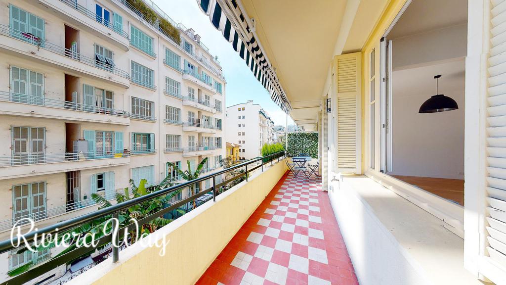 4 room apartment in Nice, 109 m², photo #1, listing #105967470
