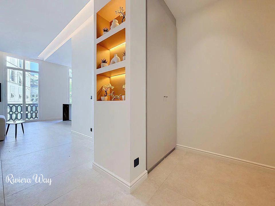 3 room apartment in Cannes, photo #8, listing #107026080