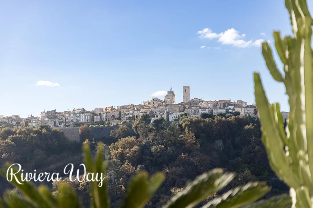6 room villa in Saint-Paul-de-Vence, photo #2, listing #105104118