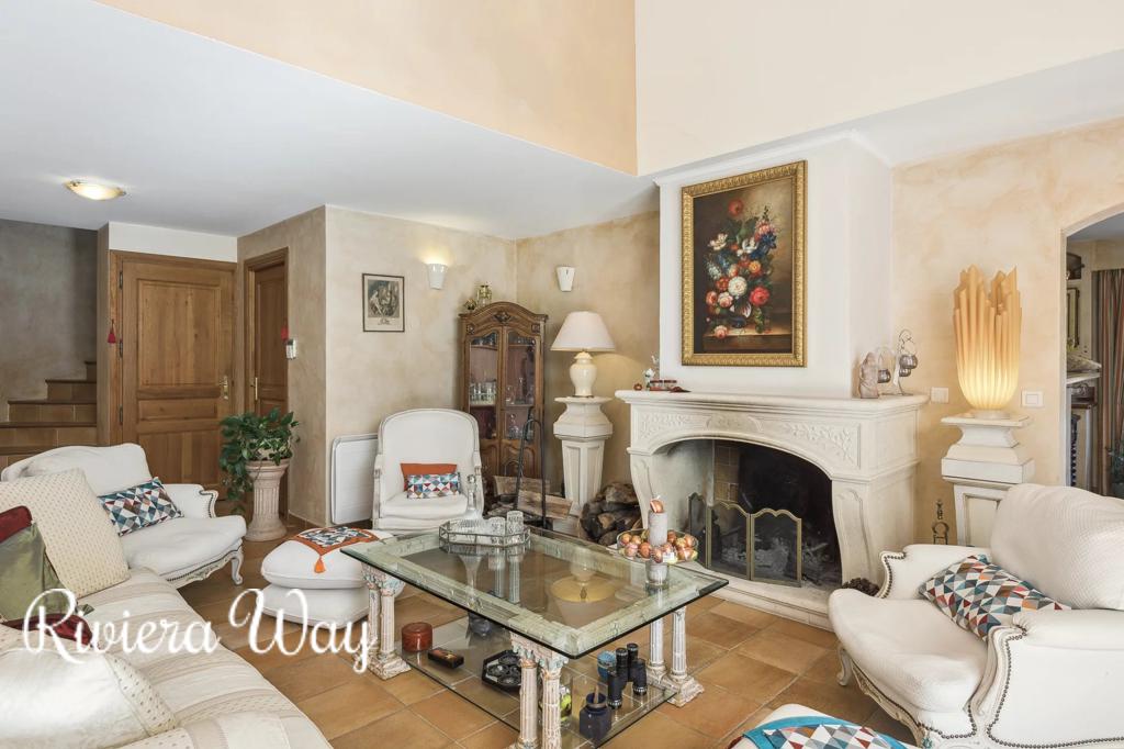9 room villa in Chateauneuf-Grasse, photo #8, listing #102921294