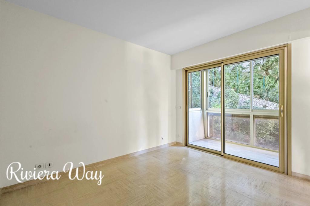 4 room apartment in Le Cannet, photo #5, listing #104520528