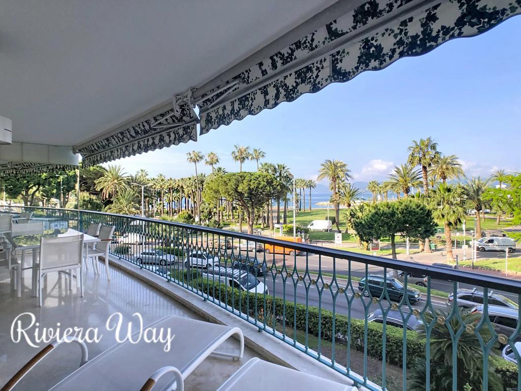 3 room apartment in Boulevard de la Croisette, photo #2, listing #106127490