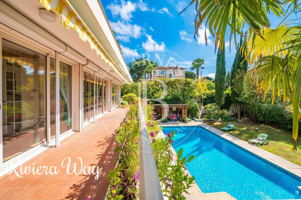 7 room villa in Antibes, photo #4, listing #94284918