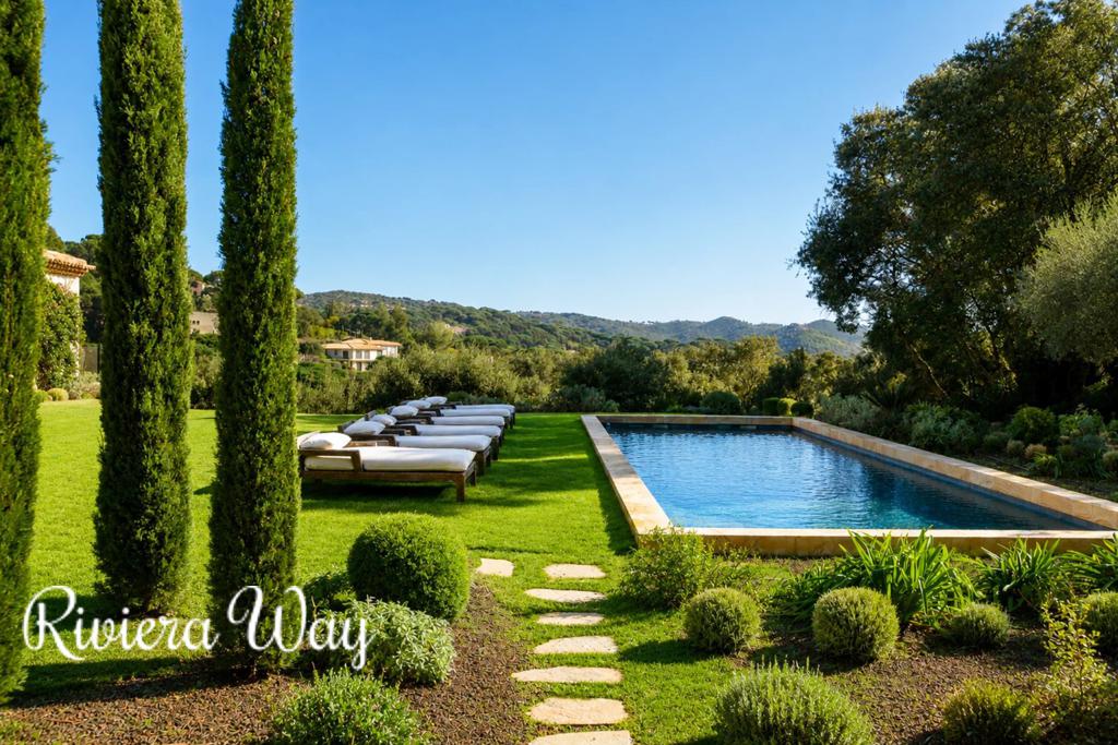 Villa in La Croix-Valmer, photo #4, listing #105455364