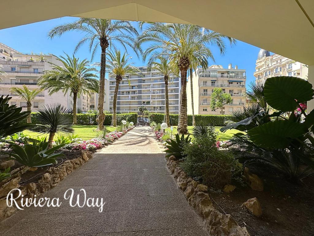3 room apartment in Cannes, photo #7, listing #103257924