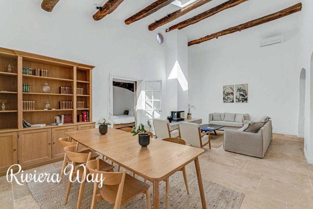6 room villa in Grimaud, photo #7, listing #105868896