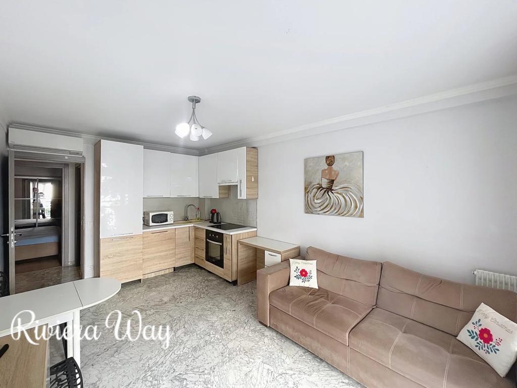 3 room apartment in Nice, photo #8, listing #104420022