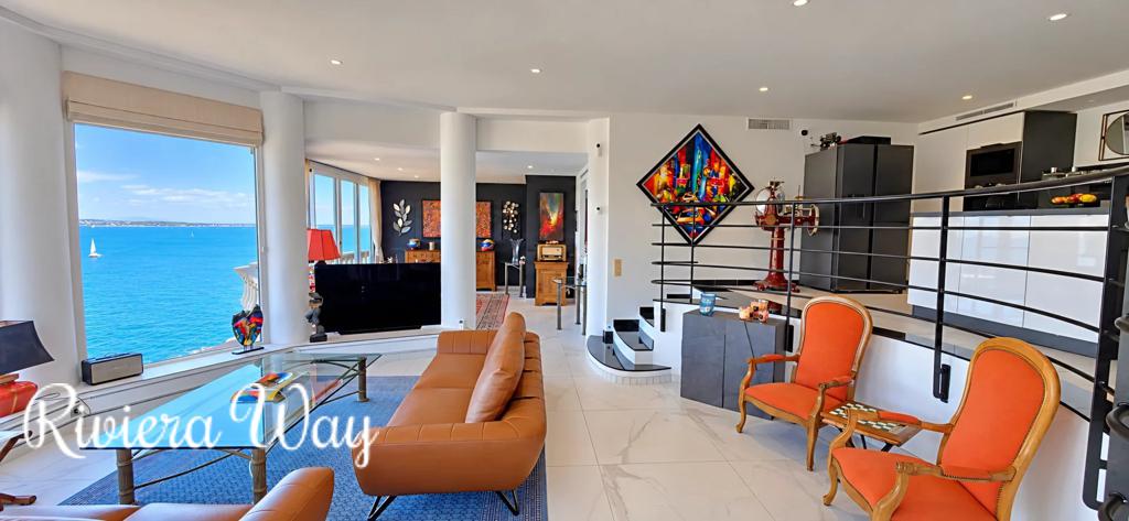 4 room apartment in Theoule-sur-Mer, photo #2, listing #107133096