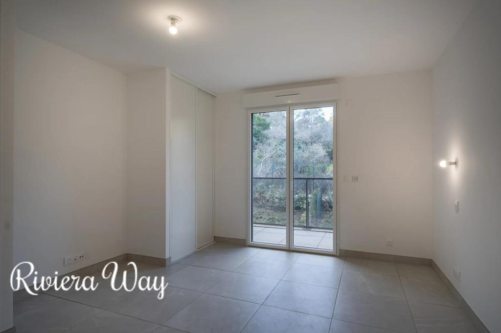 3 room penthouse in Mougins, photo #6, listing #105592620