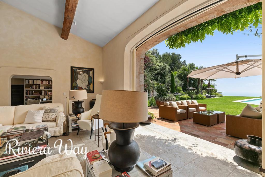 Villa in Saint-Paul-de-Vence, photo #10, listing #103271700