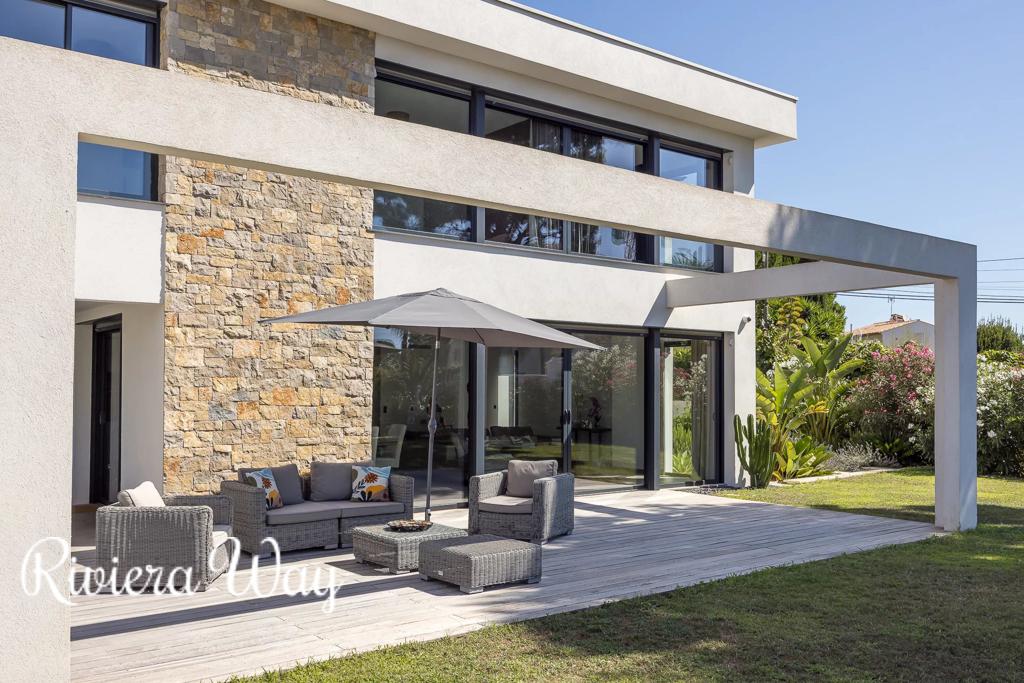 7 room villa in Cap d'Antibes, photo #2, listing #103755792