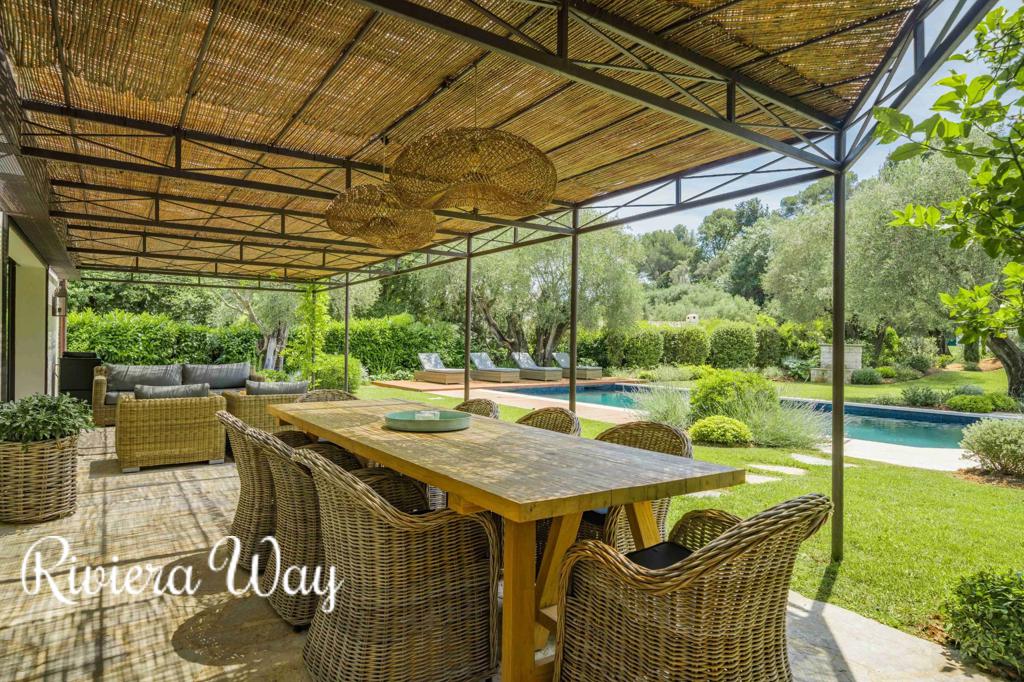 7 room villa in Mougins, photo #3, listing #99874866