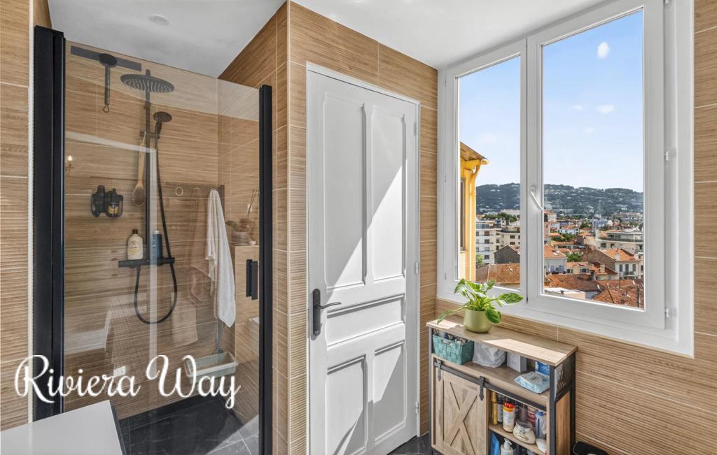 3 room apartment in Cannes, photo #4, listing #106431528
