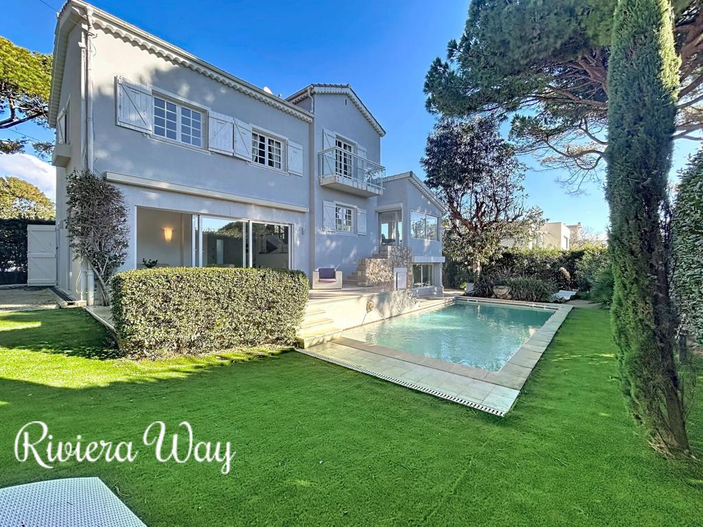 7 room villa in Cap d'Antibes, photo #3, listing #105534912