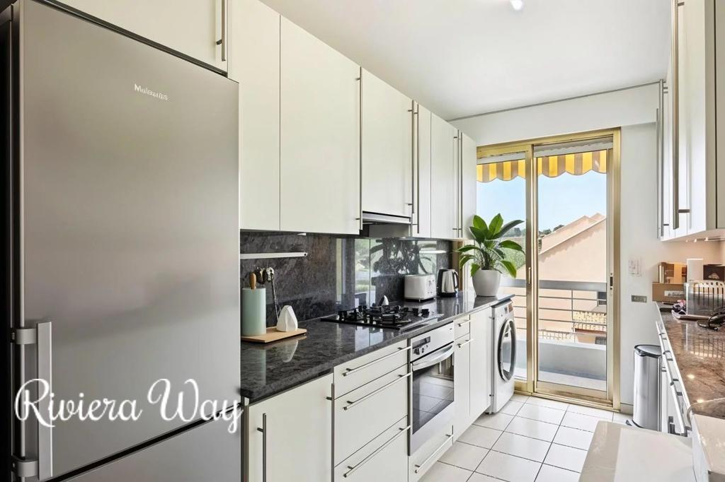 4 room apartment in Cap d'Antibes, photo #7, listing #103387032