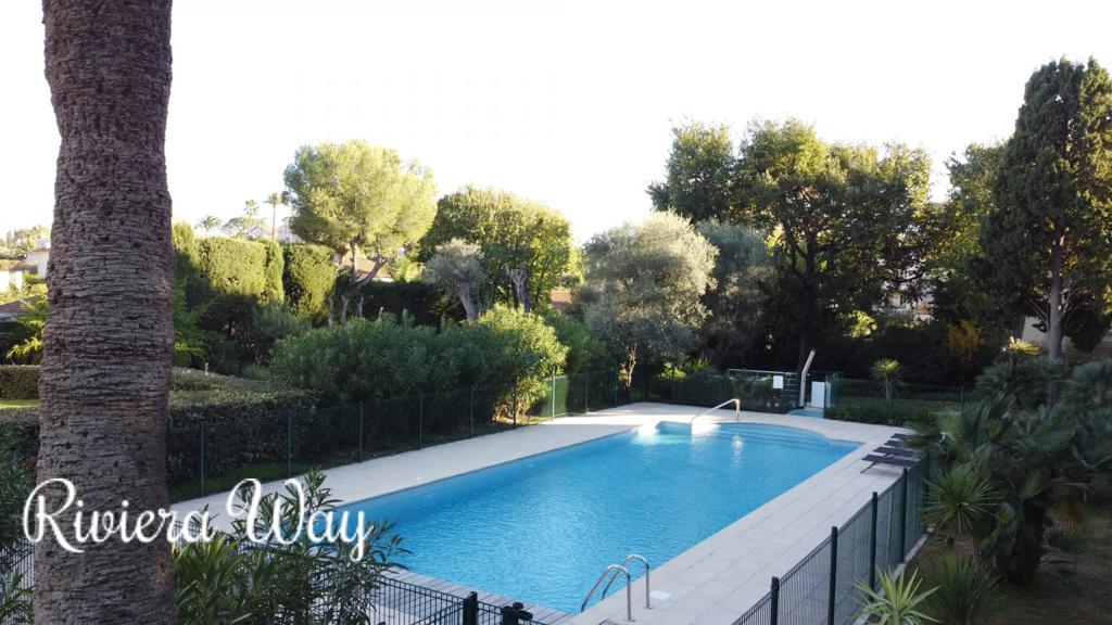 2 room apartment in Cap d'Antibes, photo #10, listing #104836704