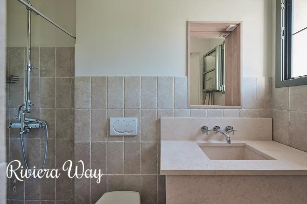 10 room villa in La Croix-Valmer, photo #8, listing #89383980