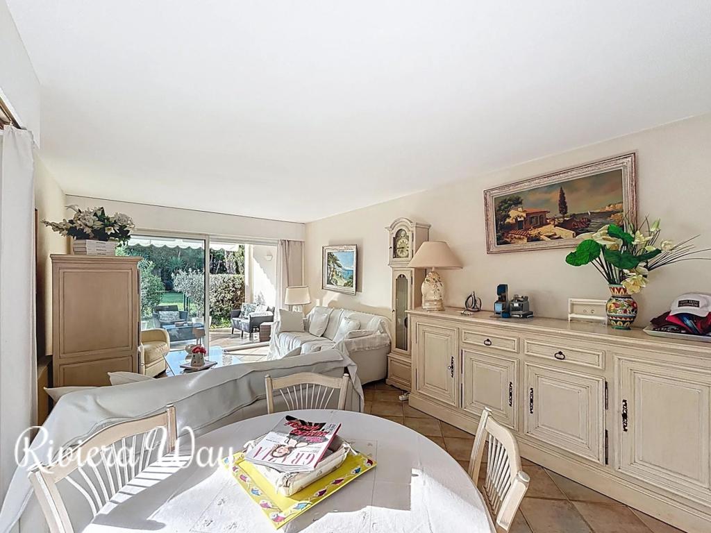 3 room apartment in Antibes, photo #1, listing #104291712