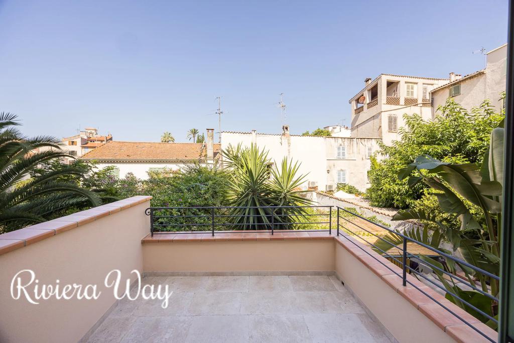 4 room apartment in Antibes, photo #8, listing #106990464