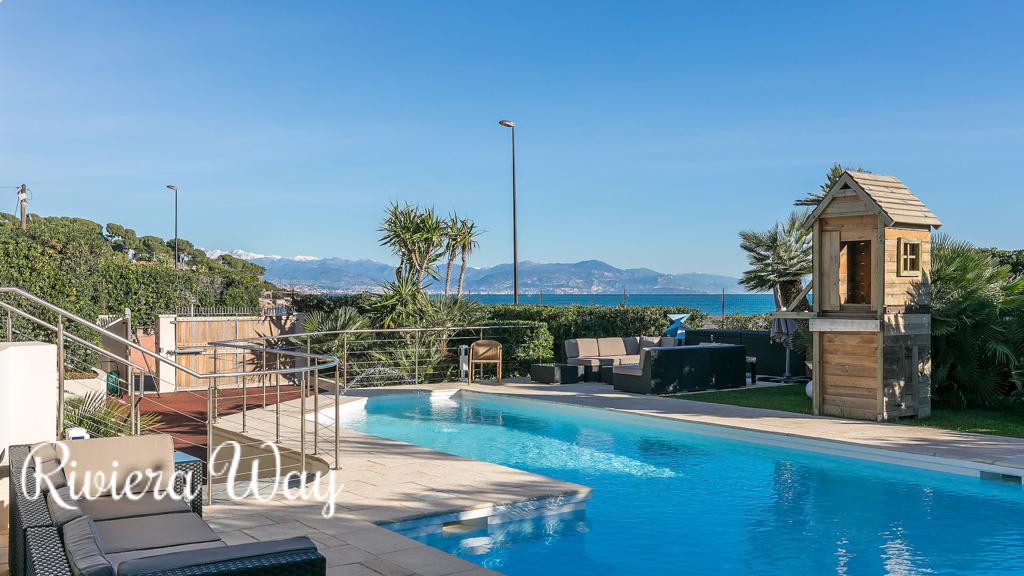 6 room villa in Cap d'Antibes, photo #2, listing #78788262