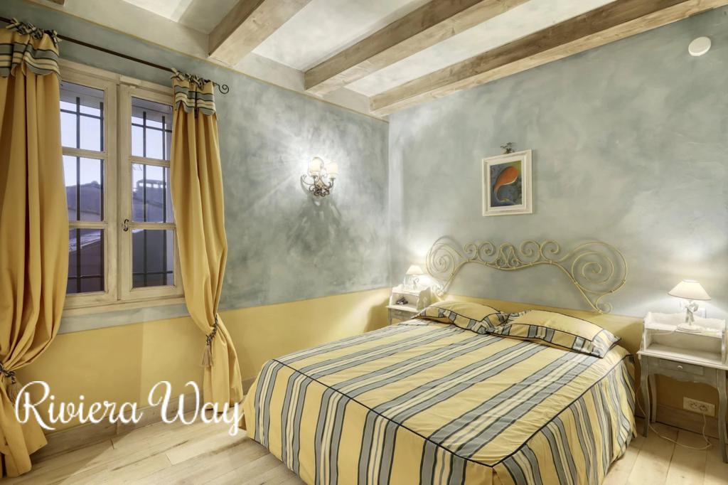 3 room apartment in Saint-Tropez, photo #5, listing #86659902