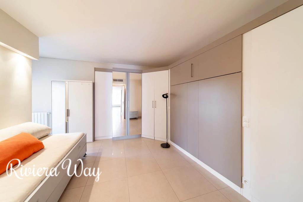3 room apartment in Cannes, photo #10, listing #106226610