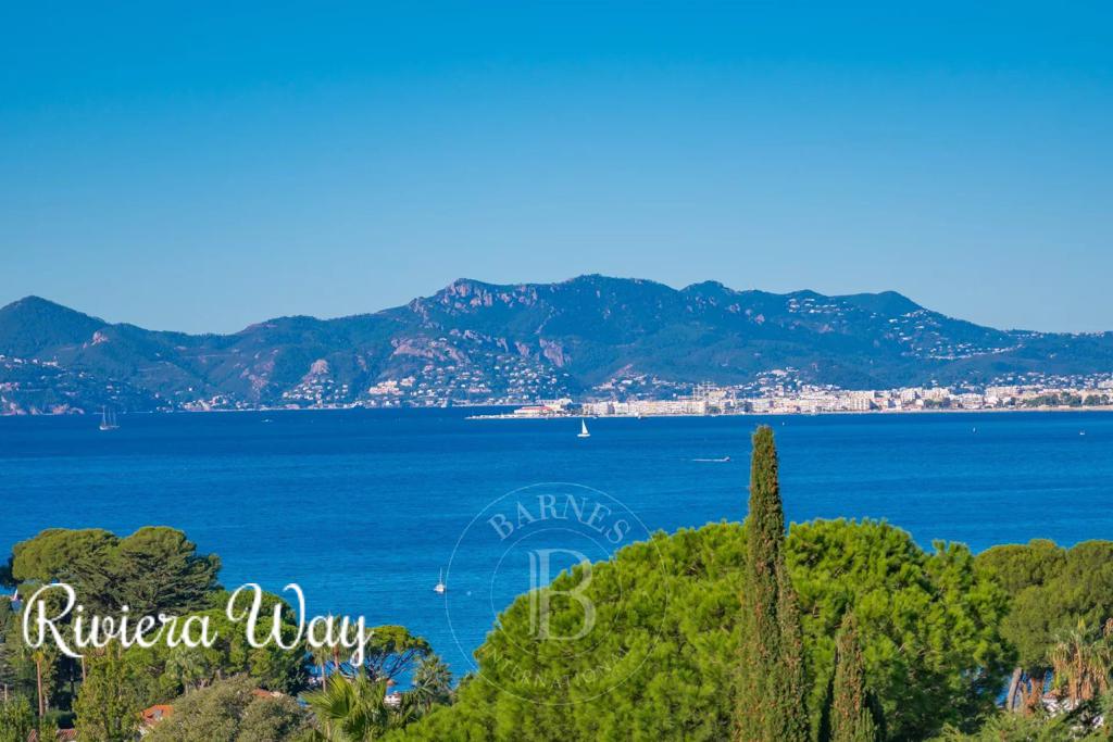 4 room apartment in Antibes, photo #5, listing #100625952