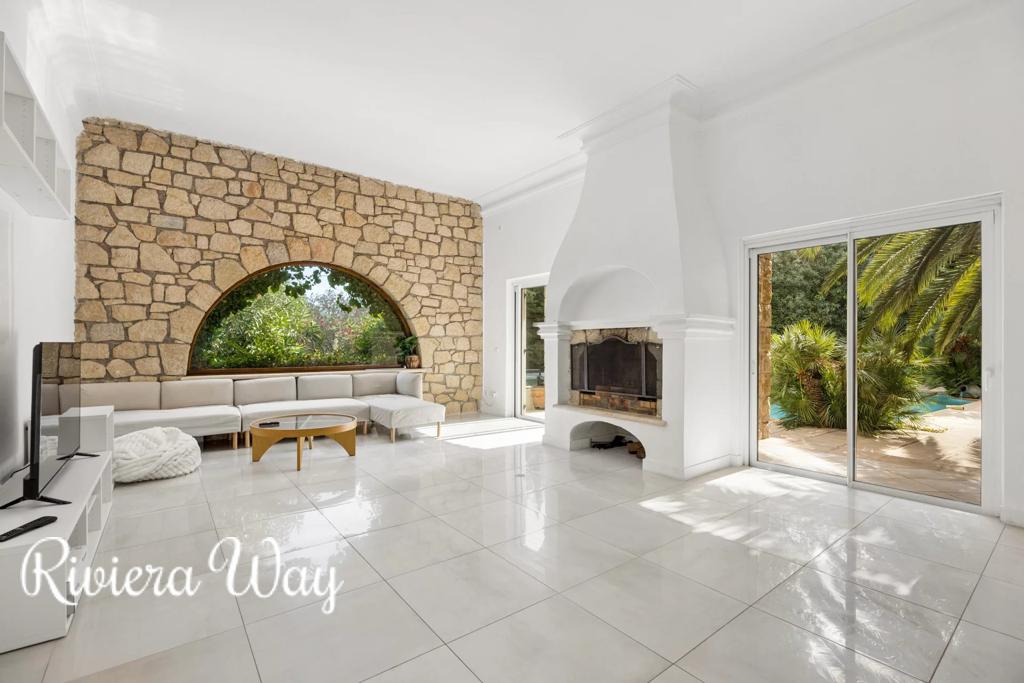 6 room villa in Mougins, photo #4, listing #107177154