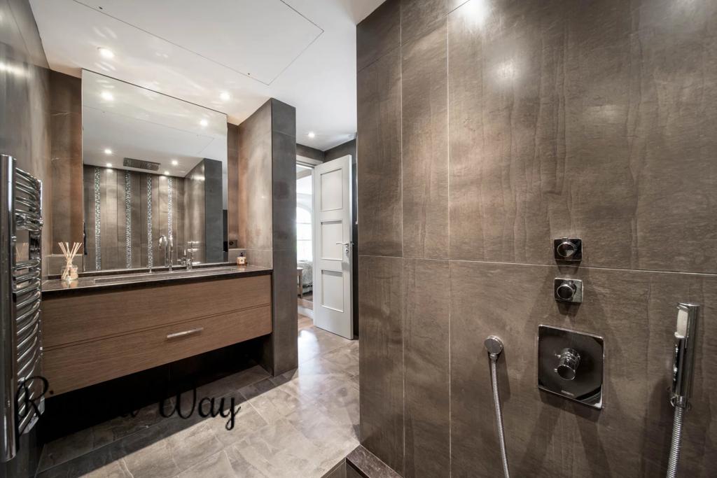 6 room villa in Mougins, photo #7, listing #103533192