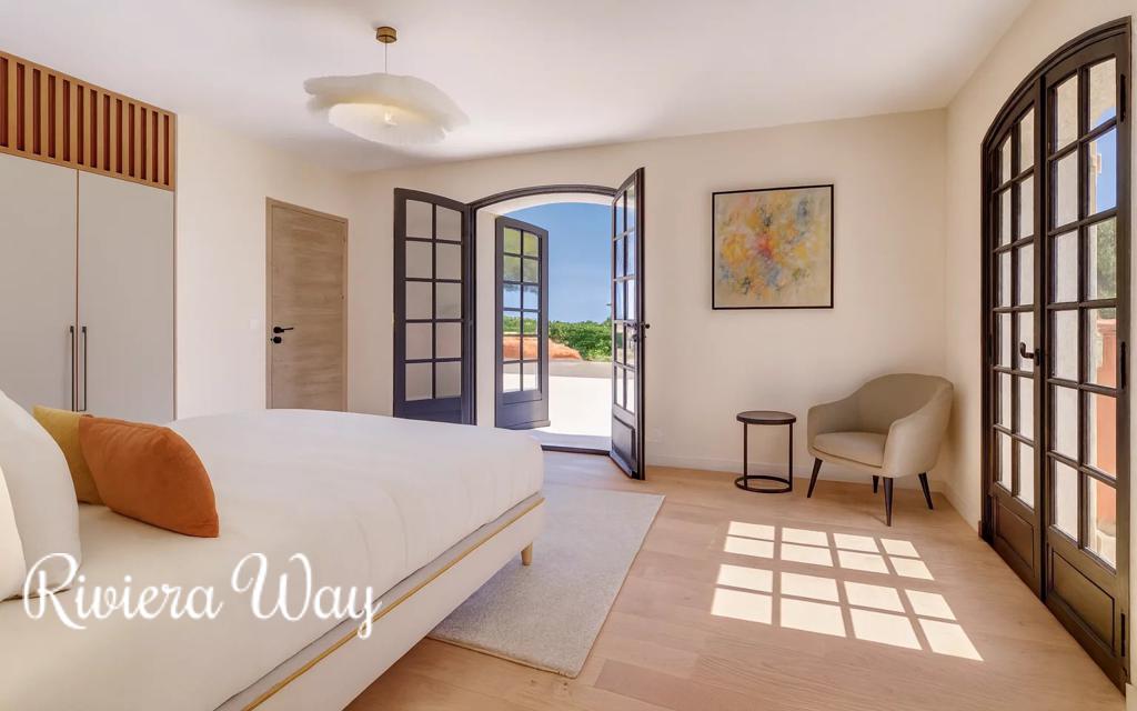 10 room villa in Muan-Sarthe, photo #9, listing #104374116