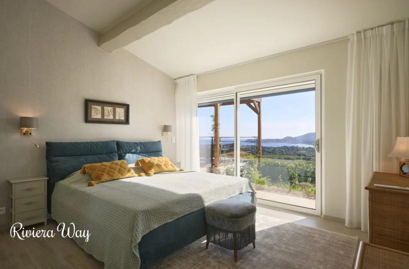 Villa in La Croix-Valmer, 280 m², photo #8, listing #104698356