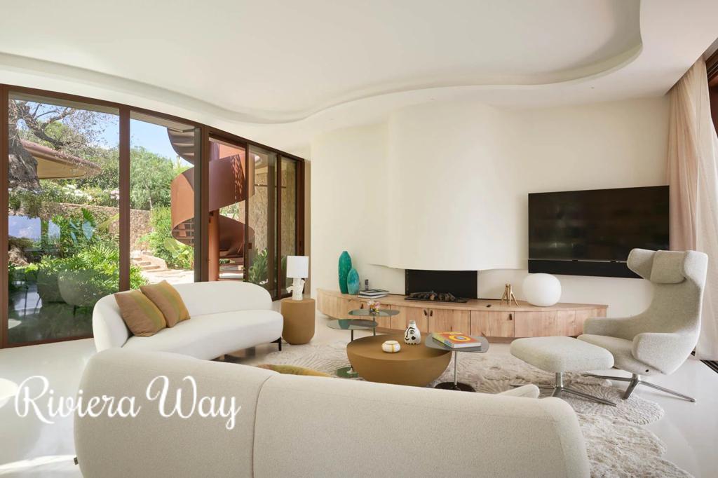 9 room villa in Ramatyuel, photo #8, listing #103938240