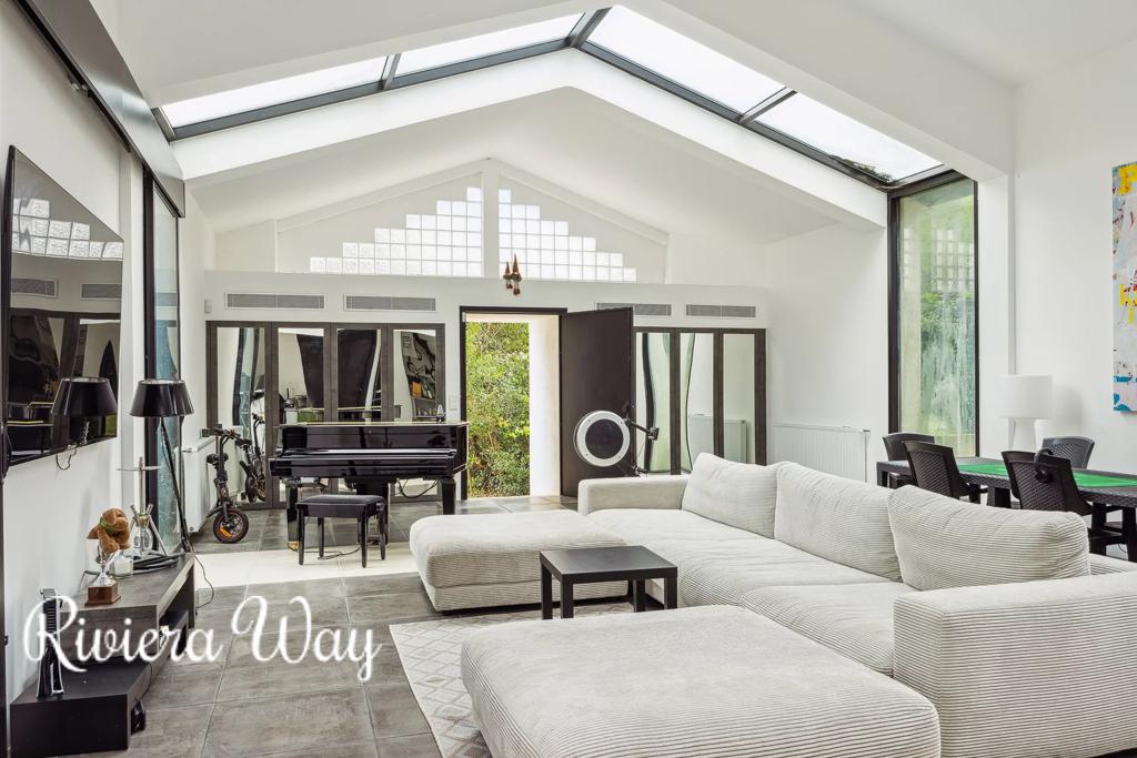 Villa in Valbonne, photo #9, listing #103280058