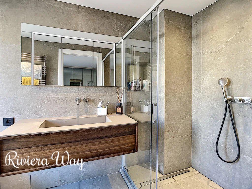 3 room apartment in Cannes, photo #7, listing #107288580