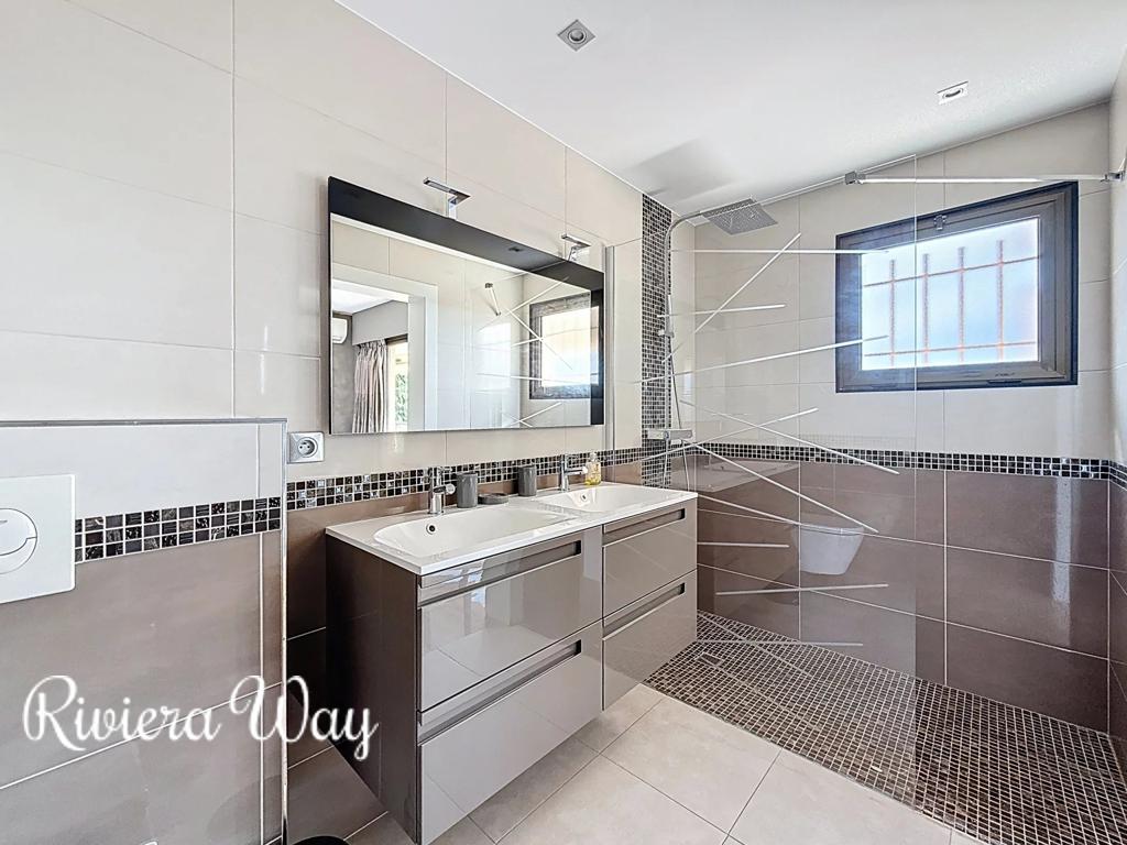 4 room apartment in Le Cannet, photo #6, listing #104106786