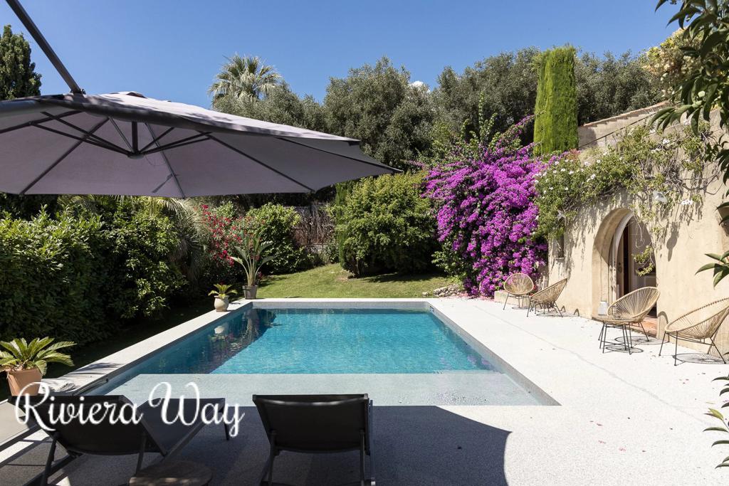 7 room villa in Mougins, photo #2, listing #88511178